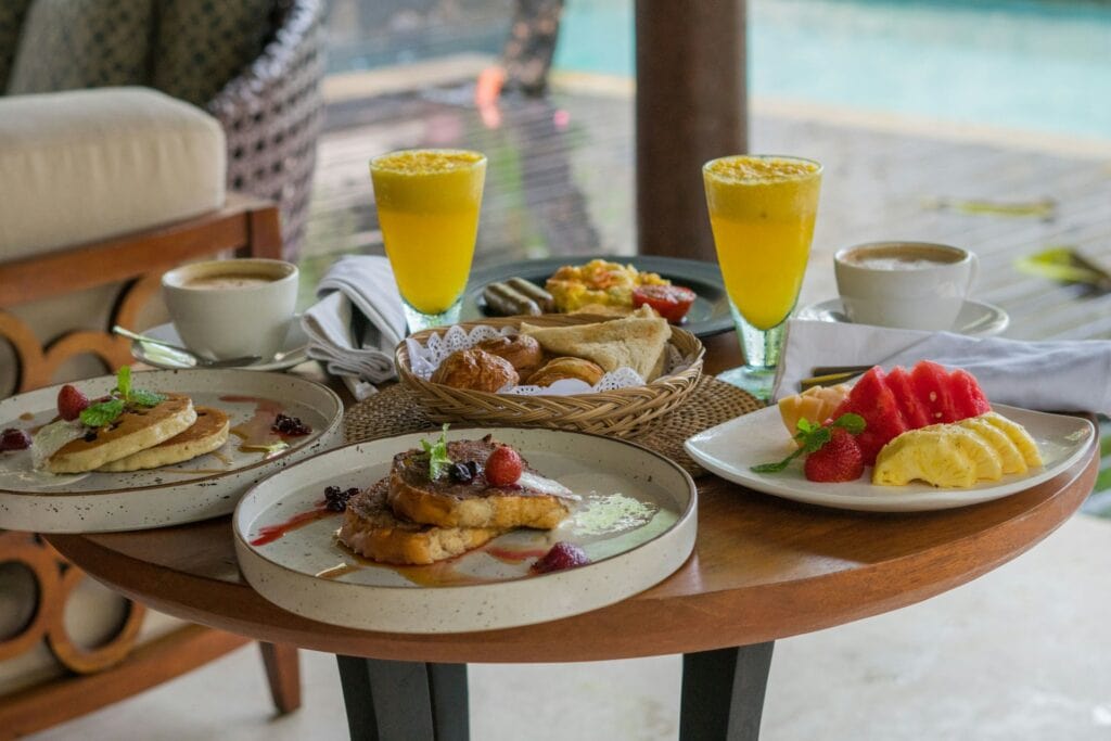 Hotel-Breakfast-for-two
