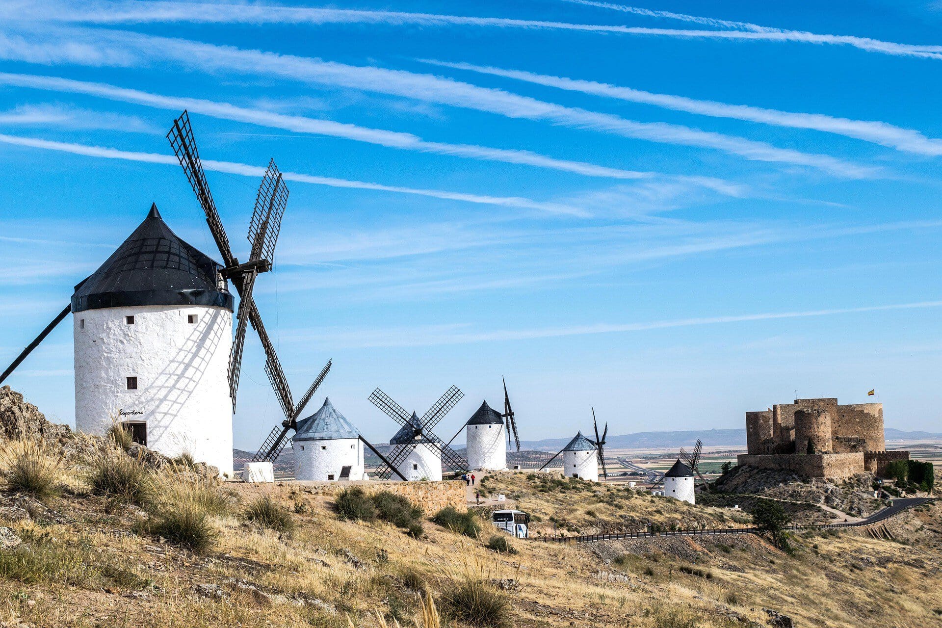 Consuegra_Spain_Castilla_la_Manch_Windmills
