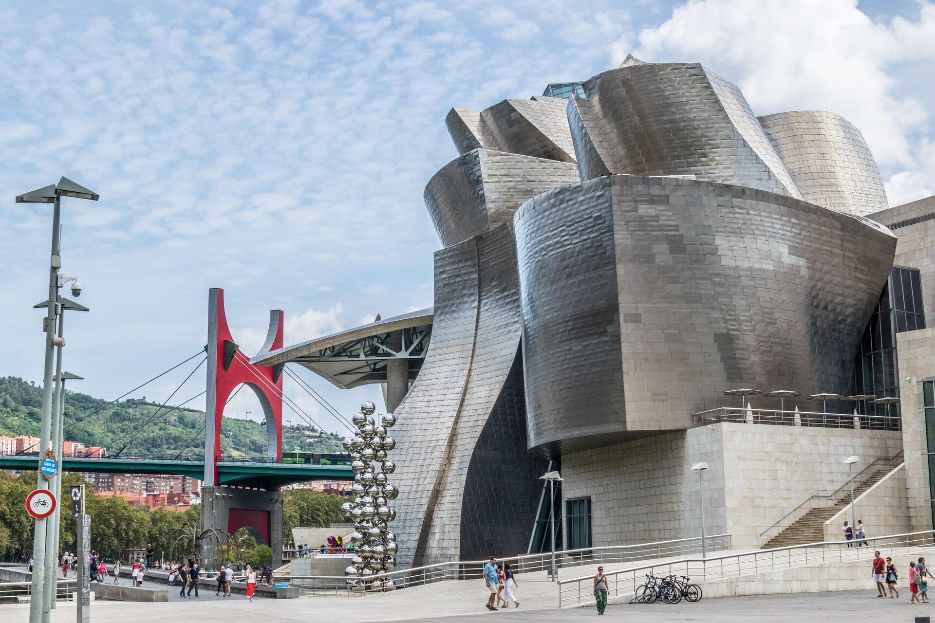 Bilbao-Spain-Museo-Guggenheim