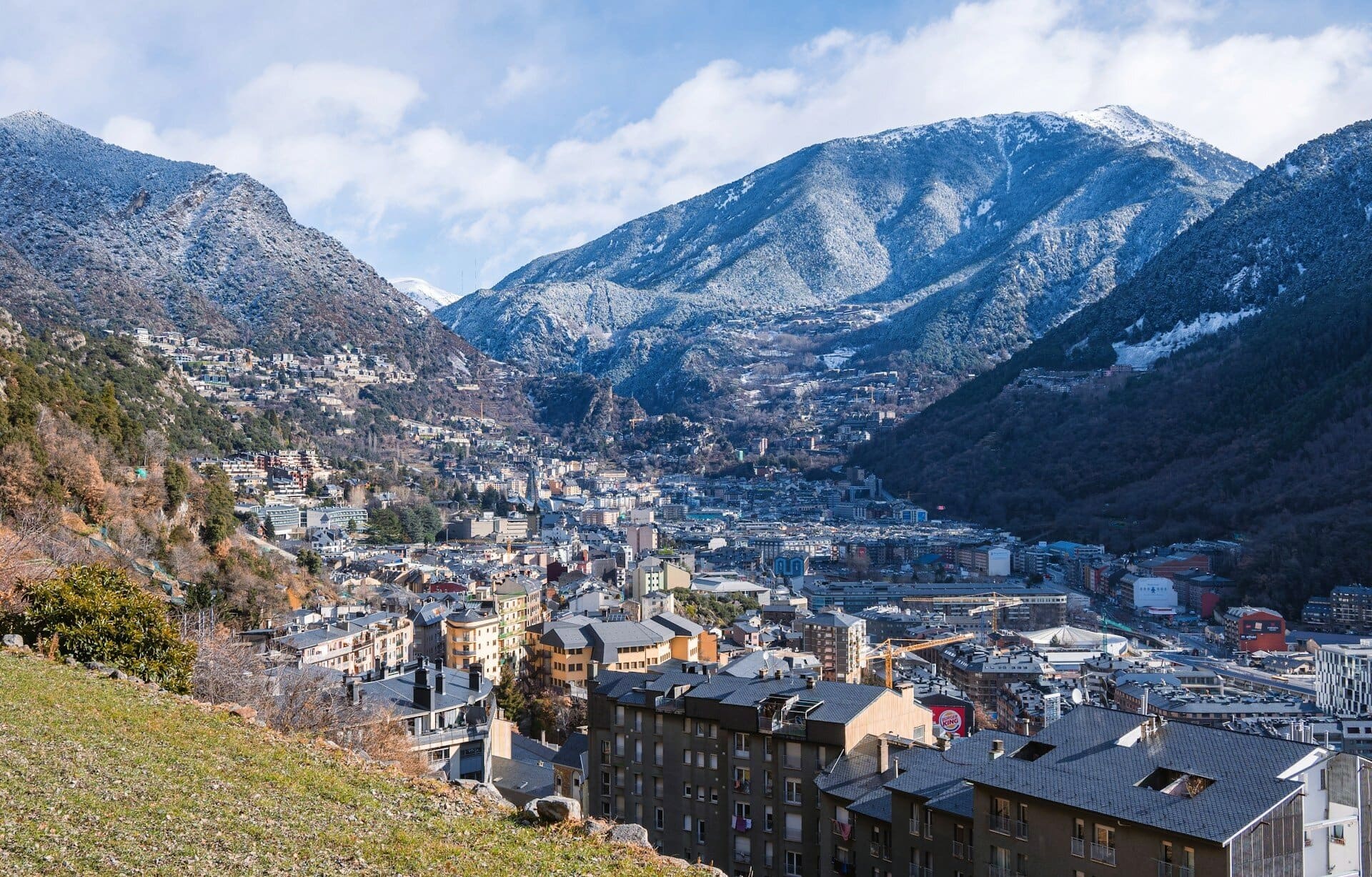 Andorra-CITY-AND-MOUNTAINS
