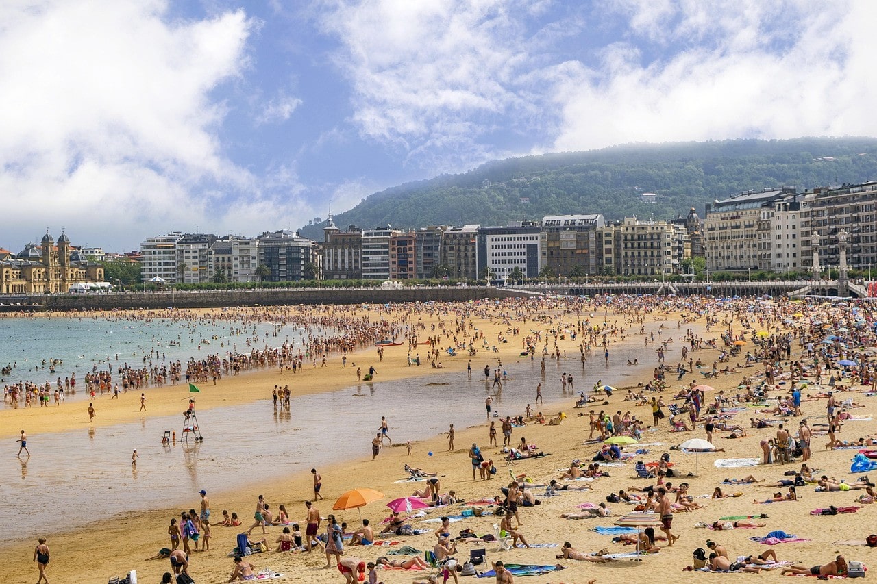 San-Sebastián-Spain-la-Concha-Beach-summer-TIME