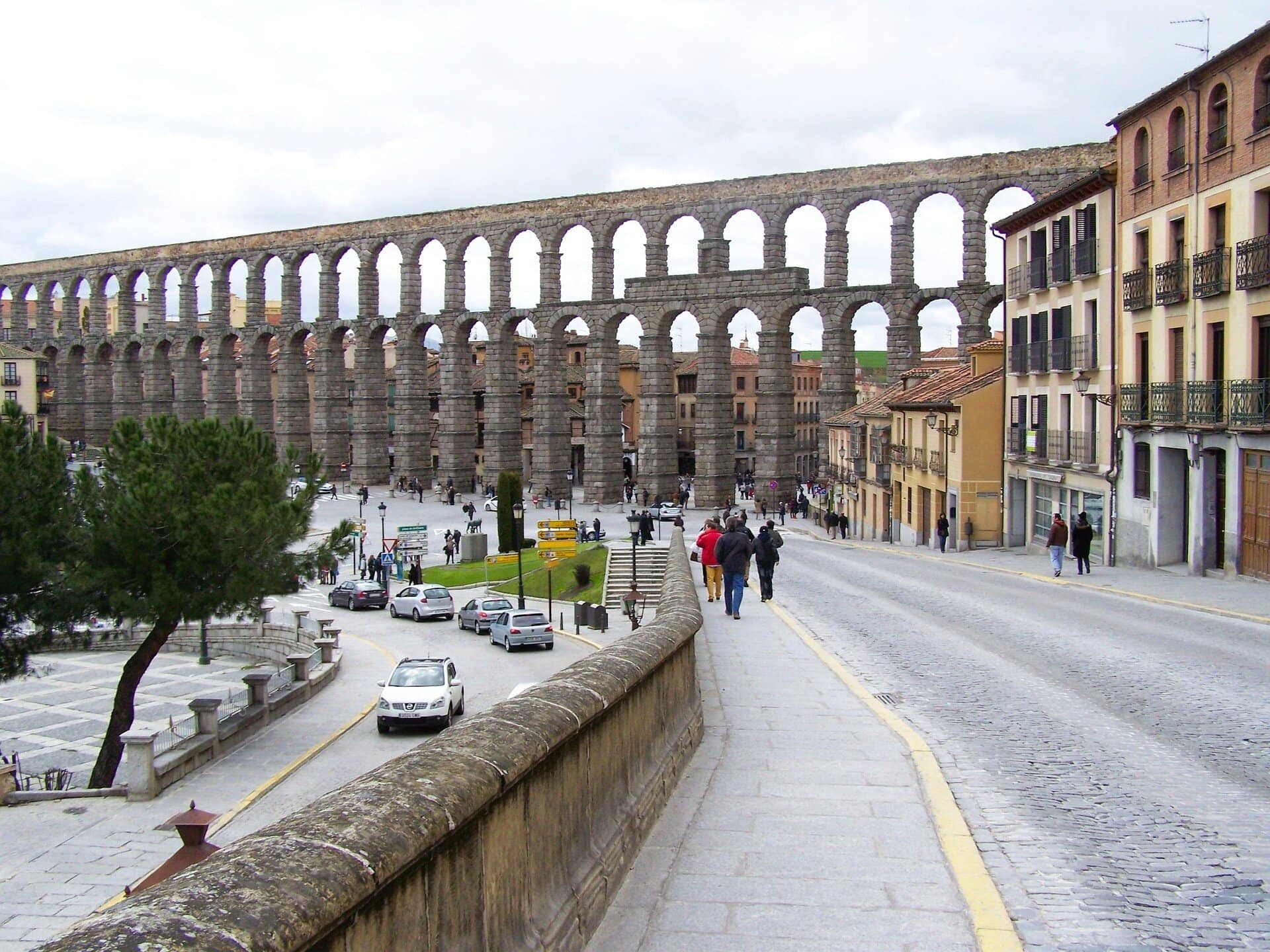 Segovia-Spain-Aquaduct-city-entrance