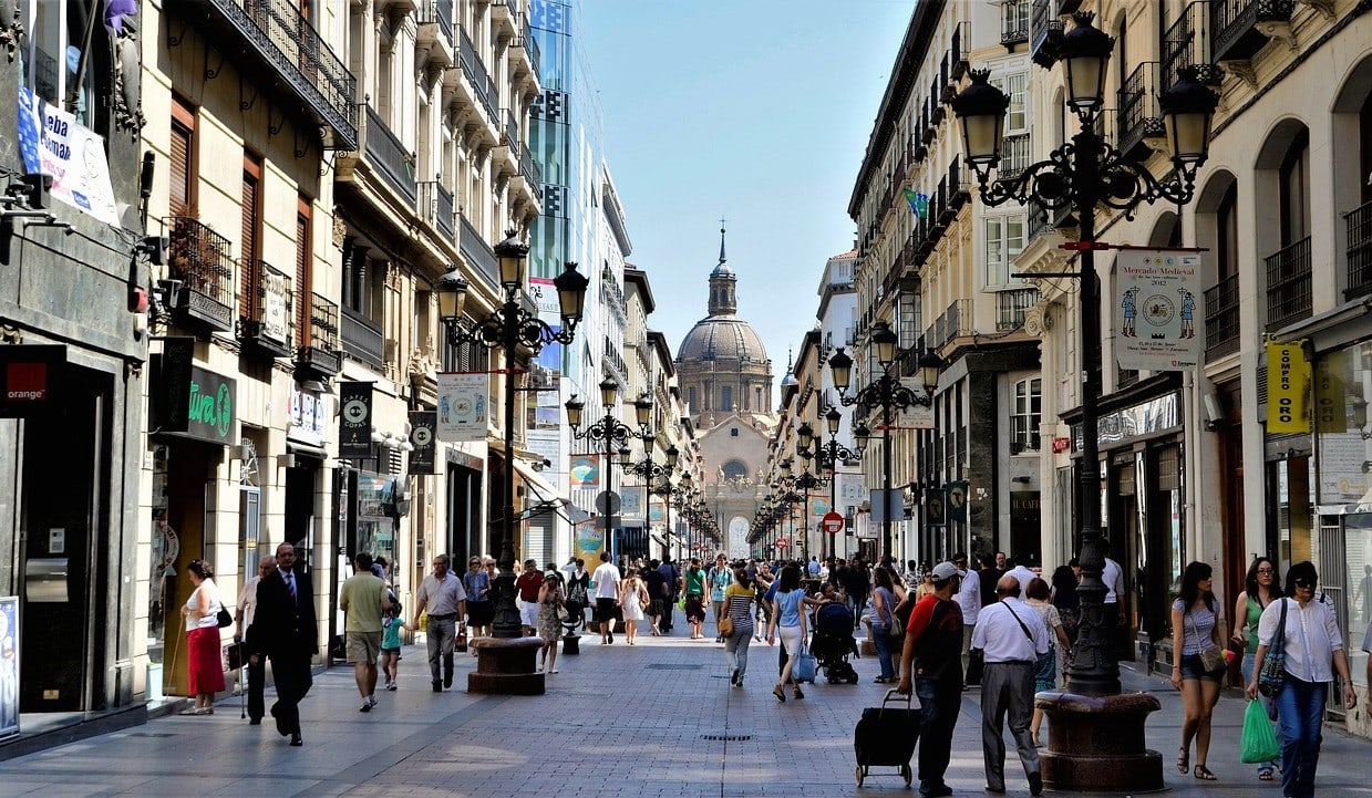 Zaragosa-Spain-Calle-de-Alfonso-I