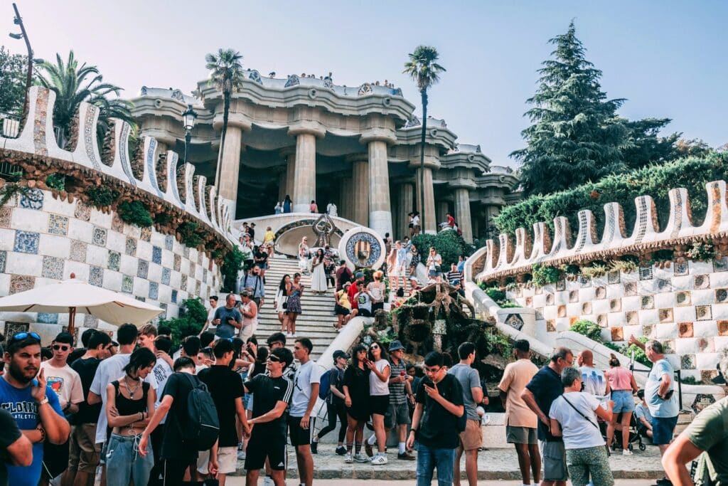 Barcelona-Spain-Güell-people