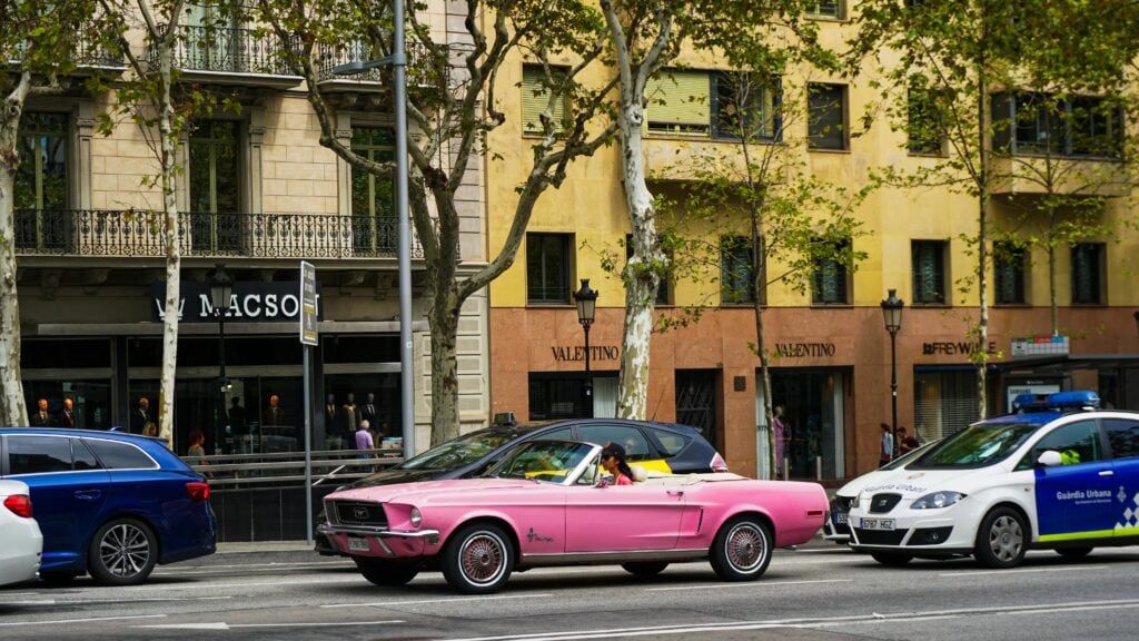 רכב שכור ברחובות ברצלונה